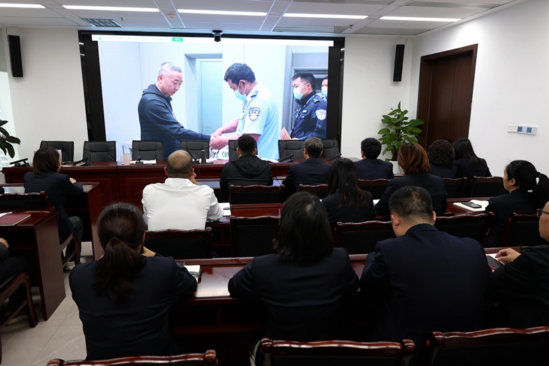 建投建工開展職工廉潔警示教育 (1).JPG