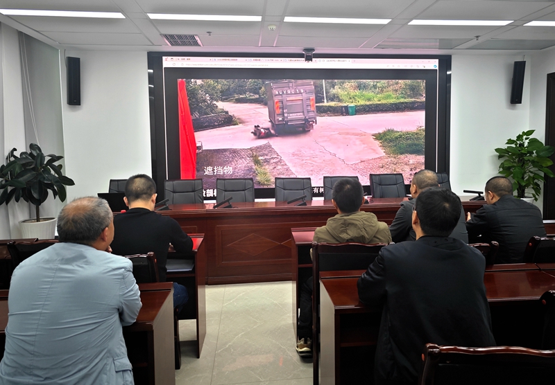 建投建工開展專職駕駛員安全警示教育.jpg