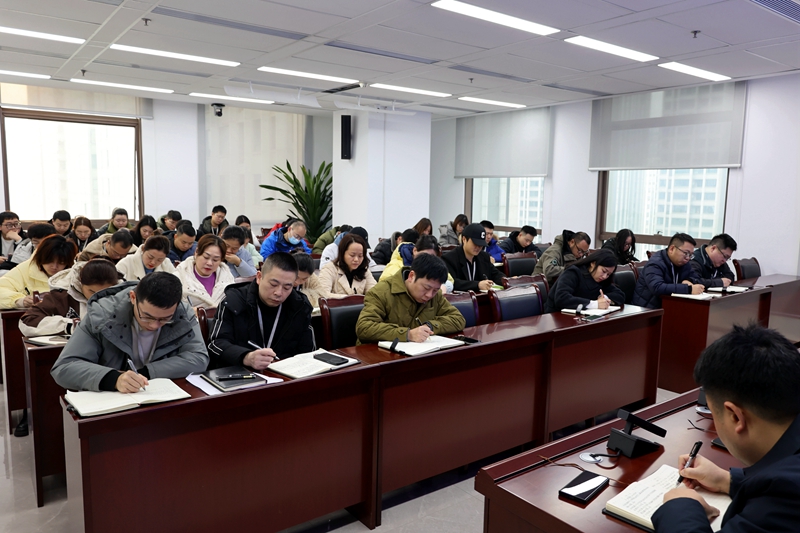 建投建工召開員工大會部署明年改革方向和重點工作 (3).JPG