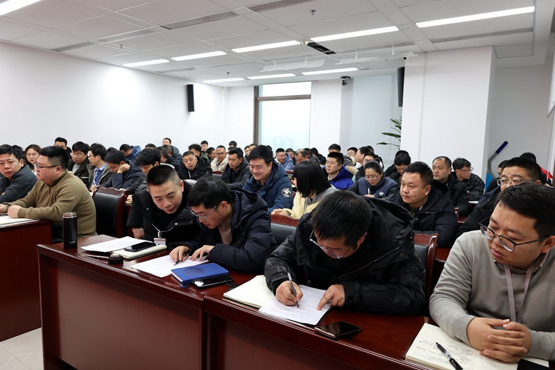建投建工組織召開(kāi)復(fù)工復(fù)產(chǎn)工作會(huì) (3).JPG