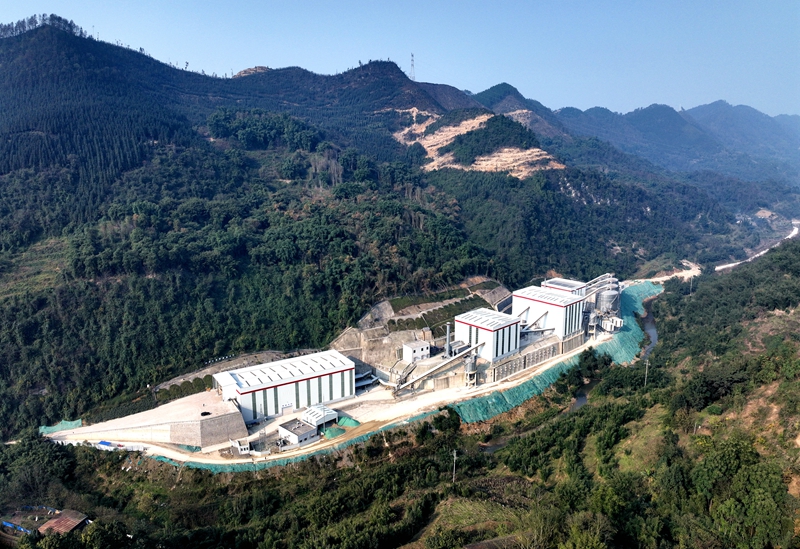 建高華西鞍子上礦山土建項目.JPG